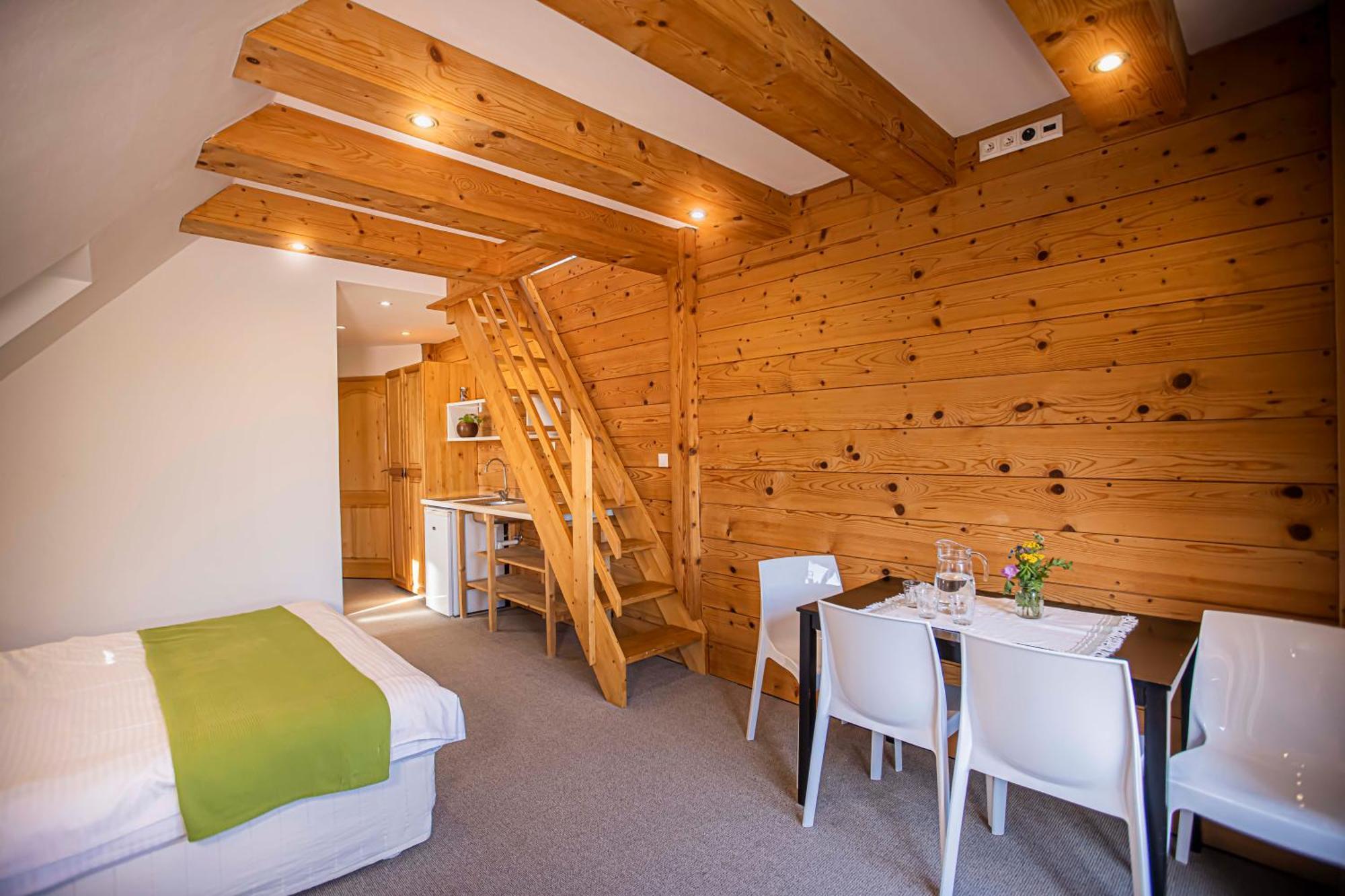 Holiday Home Holiday Raj Besenova Luaran gambar